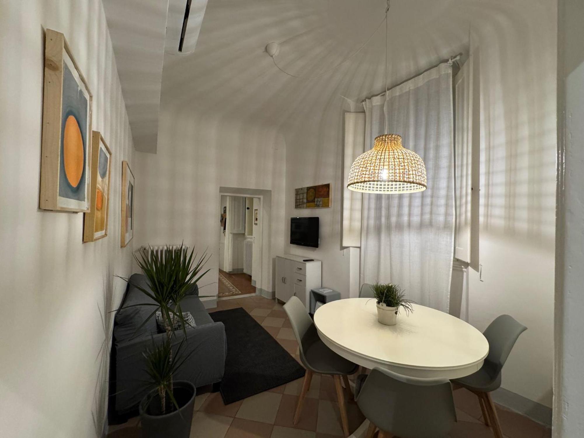 Ambrogio 33 - Three Bedrooms Three Bathrooms Appartamento